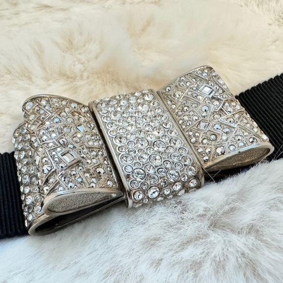 Chanel Crystal Bow Bracelet - Picture 3 of 7